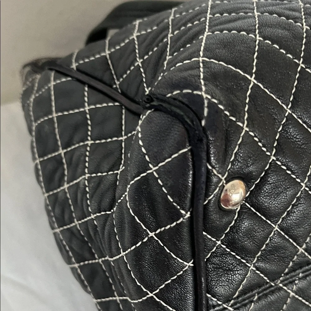 Ferragamo Black Quilted Leather Handbag - Picture 13 of 15